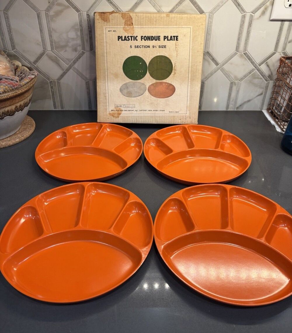 Vintage Plastic Divided 9" Fondue Plates 4 Pc Orange With Box - Made in Japan